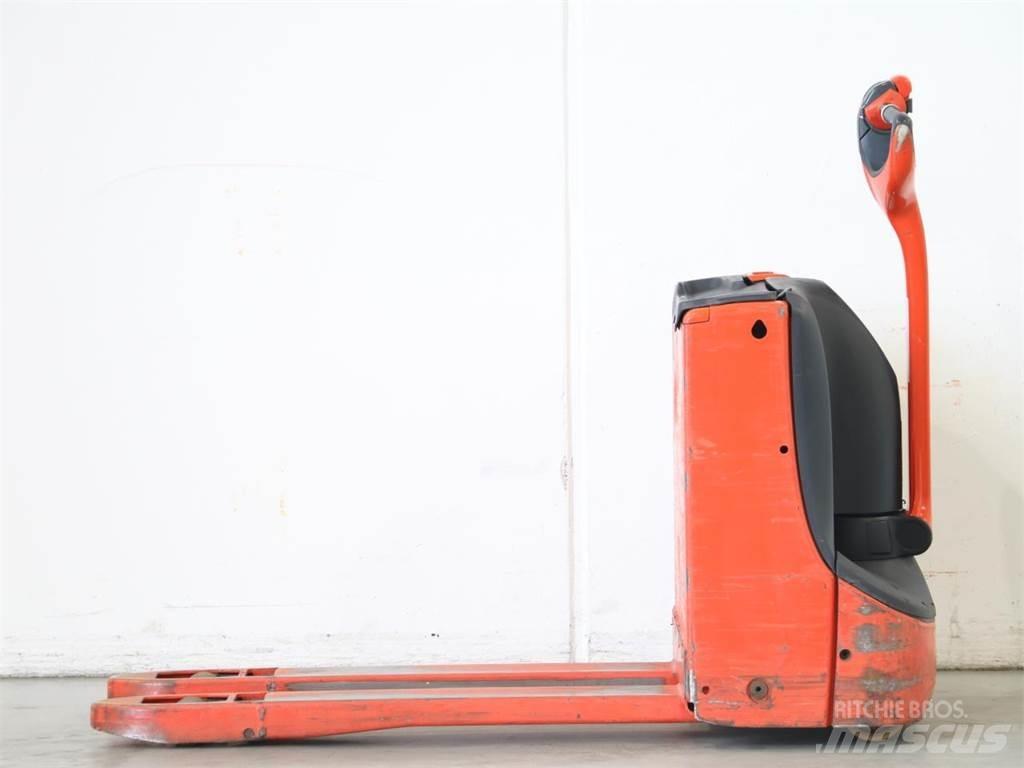 Linde T16/1152-02 Ročni električni viličar