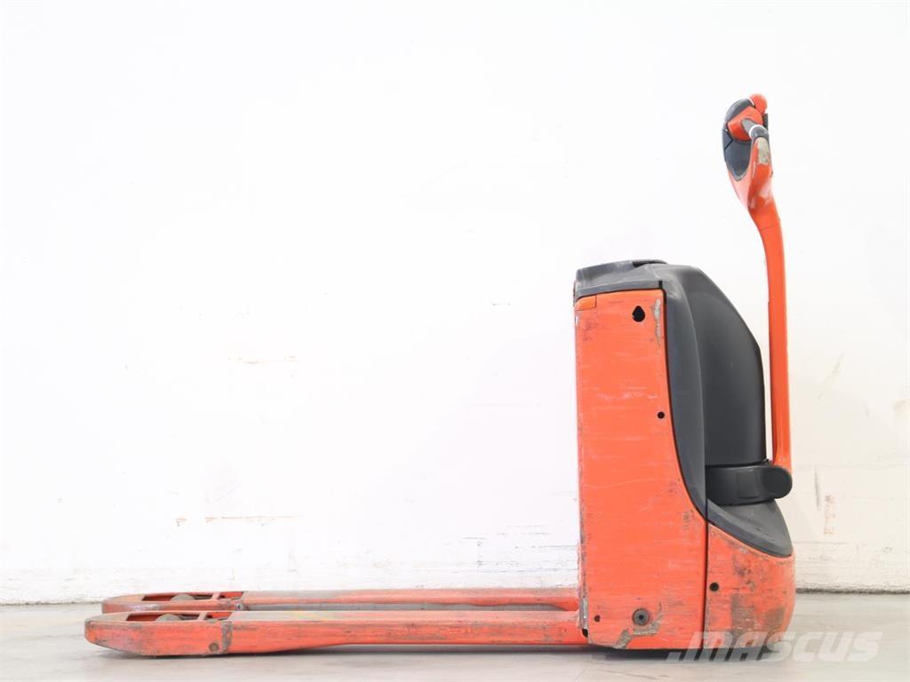 Linde T16/1152-02 Ročni električni viličar
