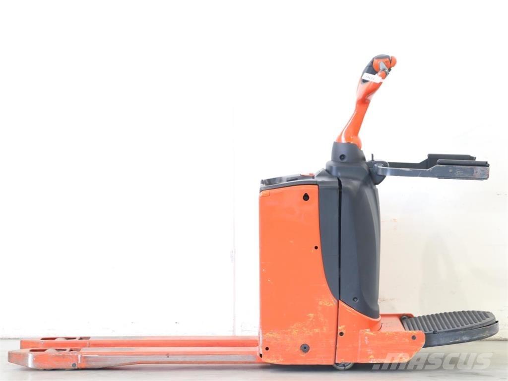 Linde T16P/1151 Ročni električni viličar