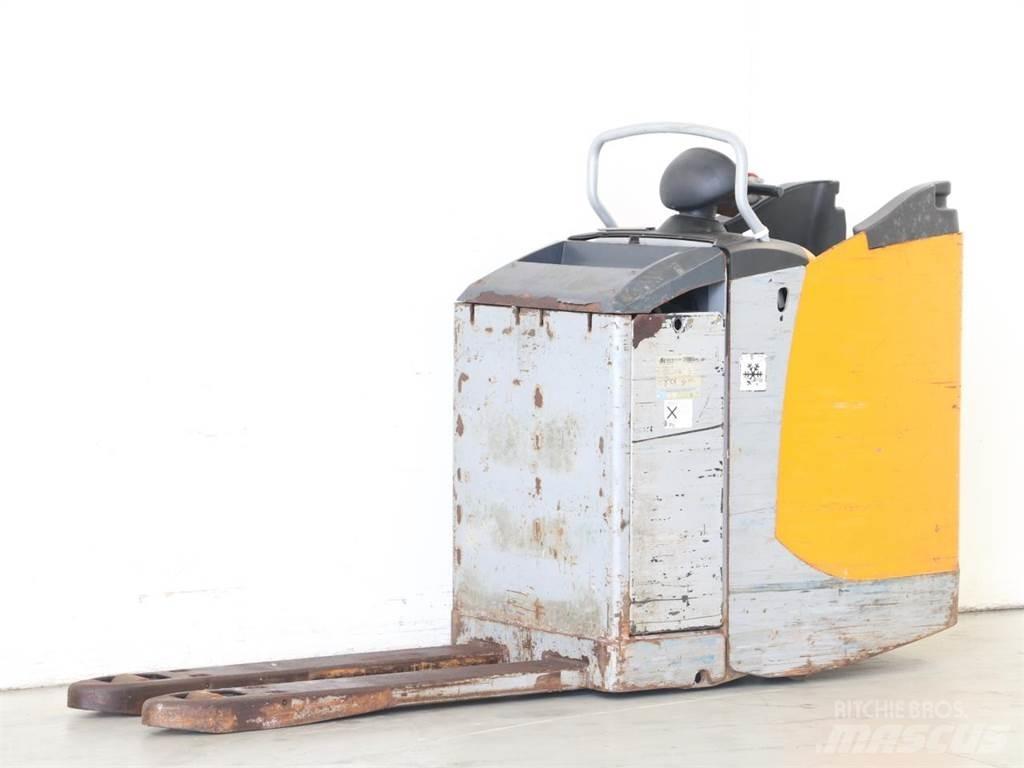 Still EXU-S 22 Ročni električni viličar