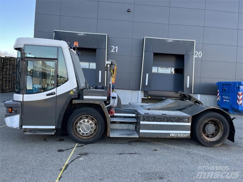 Terberg DT183 4X2 Drugo