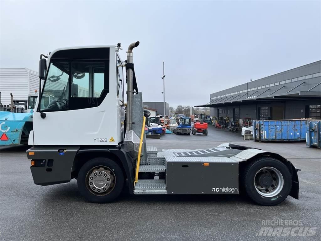 Terberg YT223 4x2 Drugo