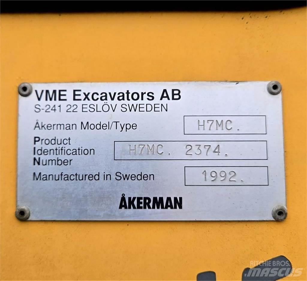 Åkerman H7MCE Bagri na kolesih