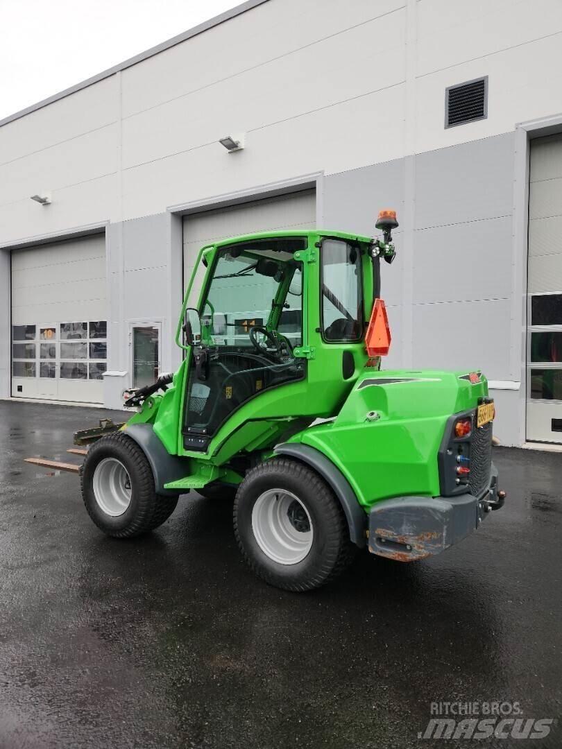 Avant 760i Mini nakladalci