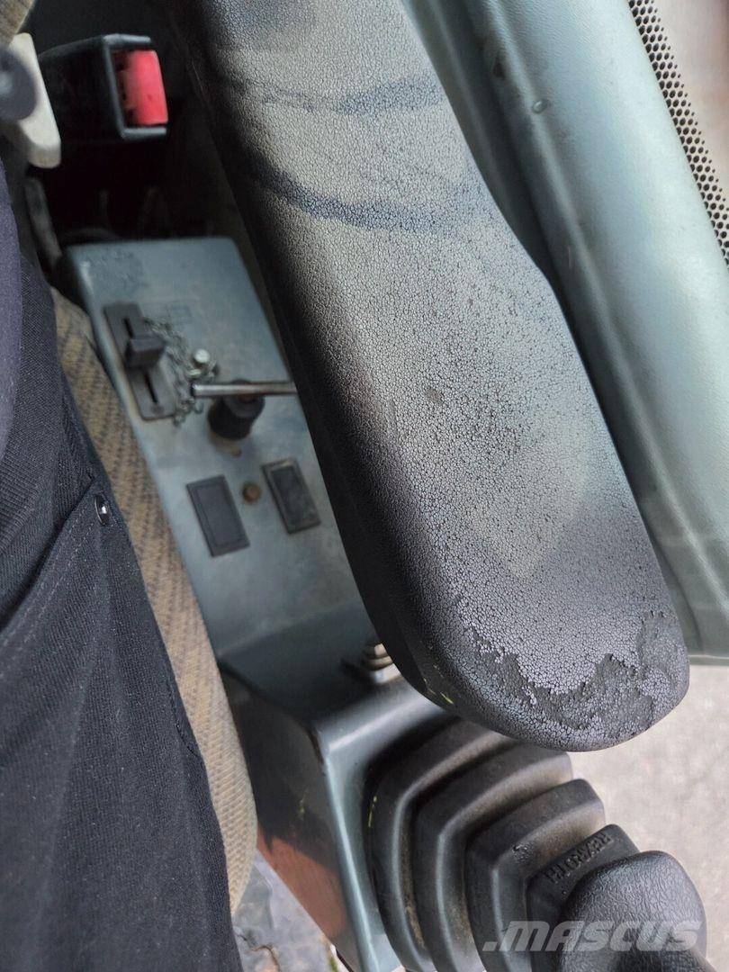 Bobcat 442 Midi bagri 7t – 12t