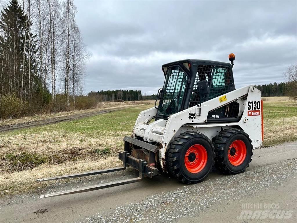 Bobcat S130 Skid steer mini nakladalci