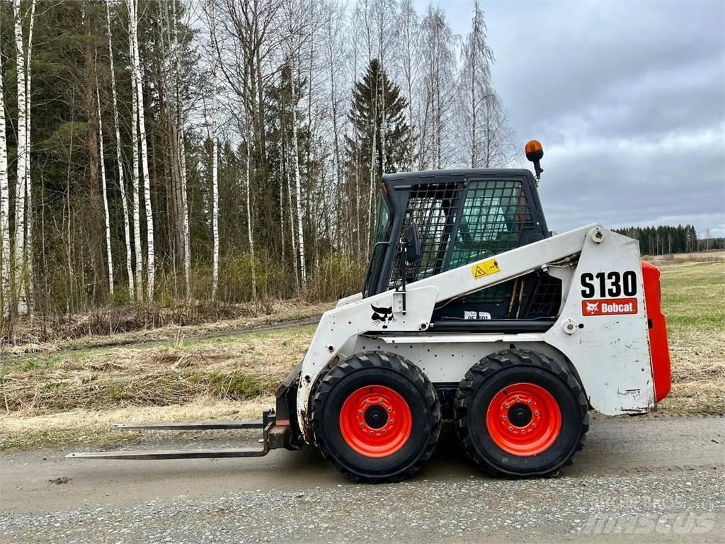 Bobcat S130 Skid steer mini nakladalci