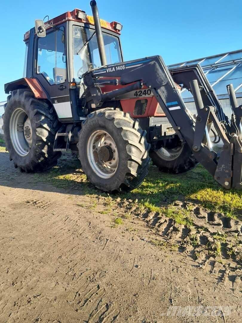 Case IH 4240 Traktorji