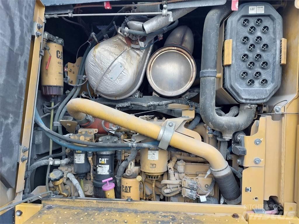 CAT 120 Grederji