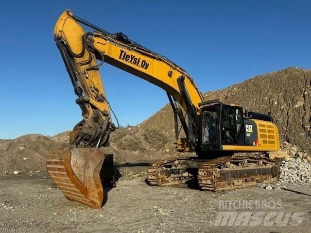 CAT 352F Bagri goseničarji
