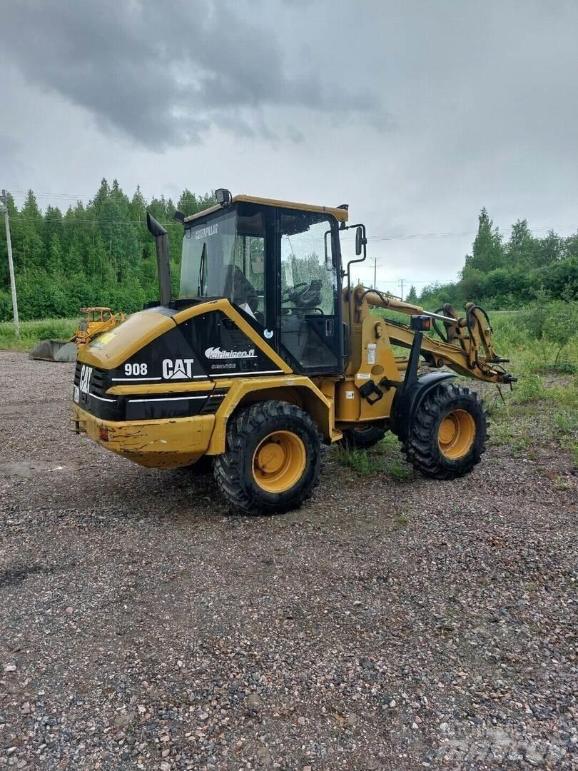 CAT 908 Kolesni nakladalci