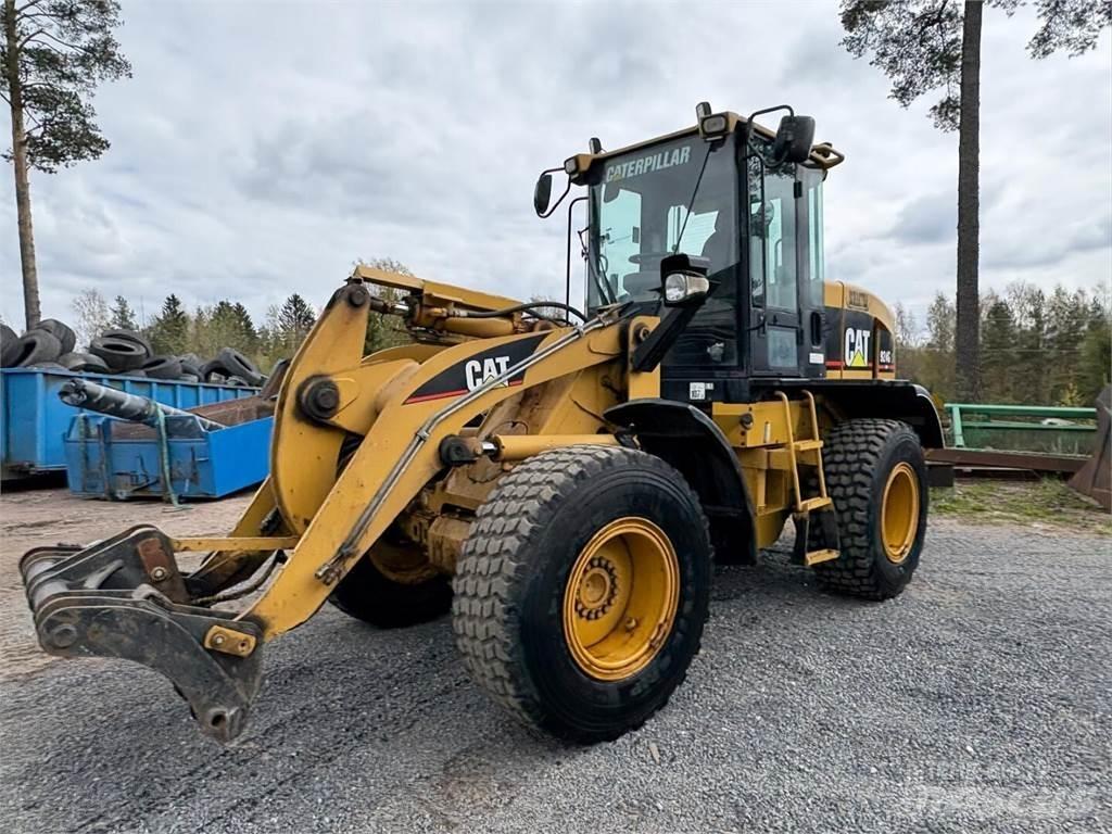 CAT 924 G z Kolesni nakladalci