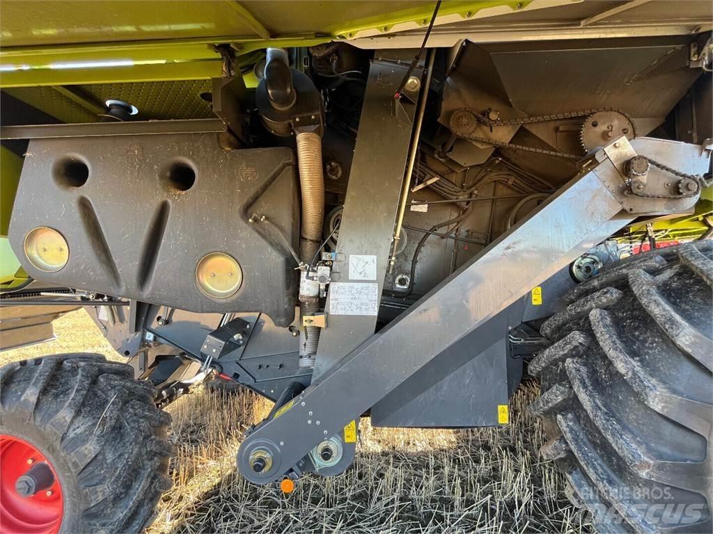 CLAAS Tucano 320 Kombajni