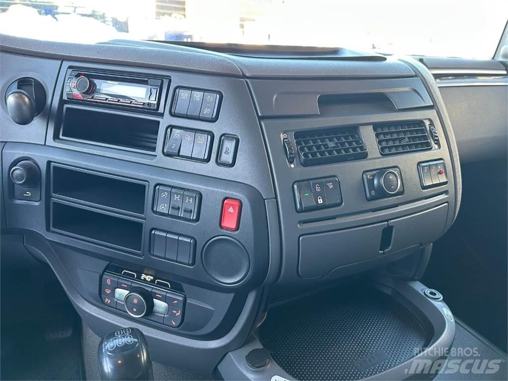 DAF XF 530 6x4 Vlačilci