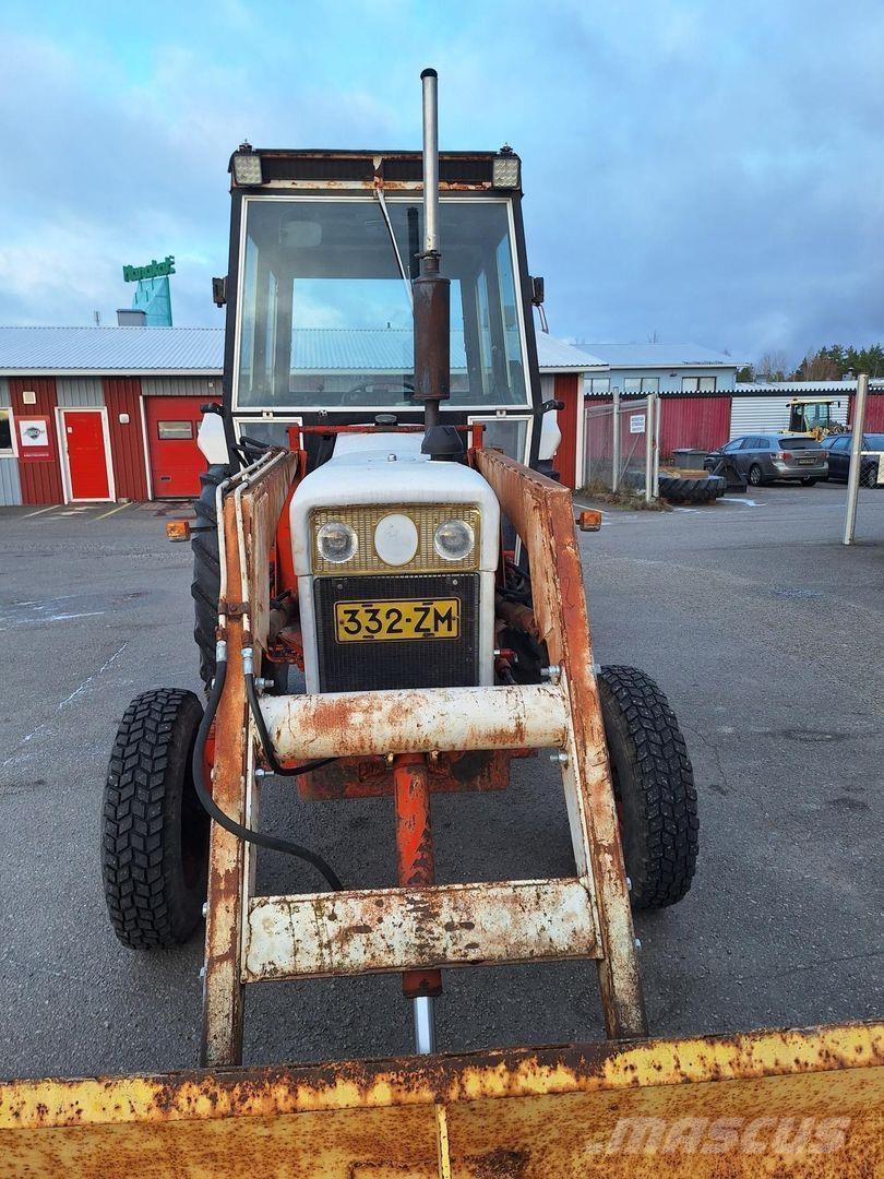 David Brown 990 Traktorji