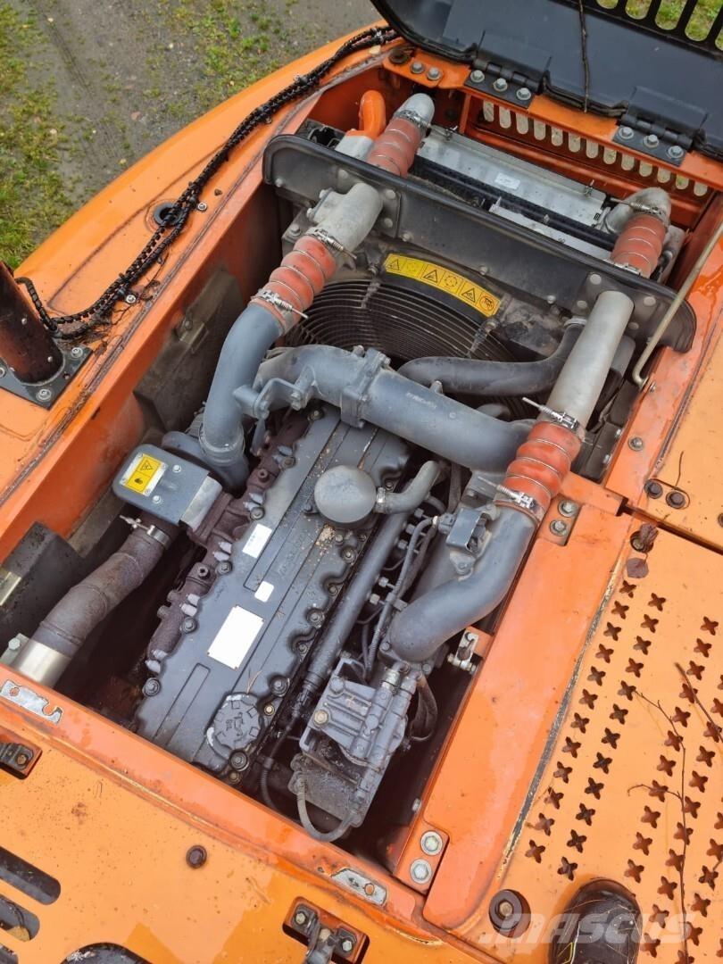 Doosan 160 LC Bagri goseničarji