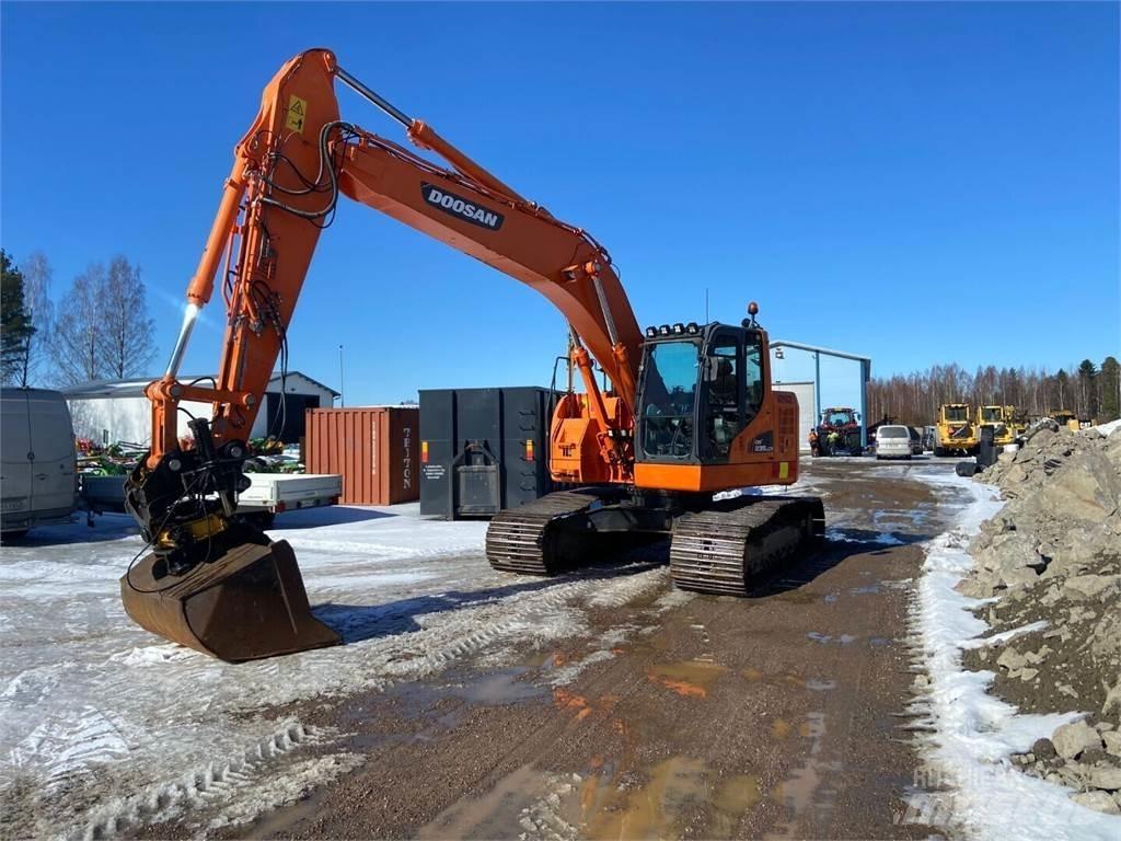 Doosan DX 235 LCR Bagri goseničarji