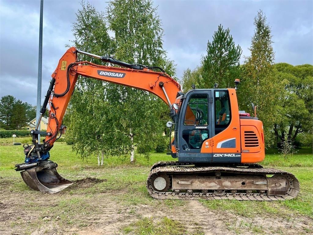 Doosan DX140LC Bagri goseničarji