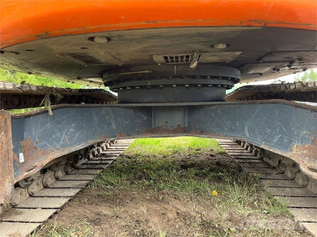 Doosan DX140LC Bagri goseničarji