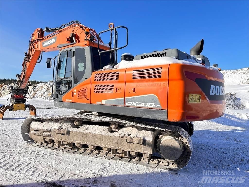 Doosan DX300 LC-5 Bagri goseničarji