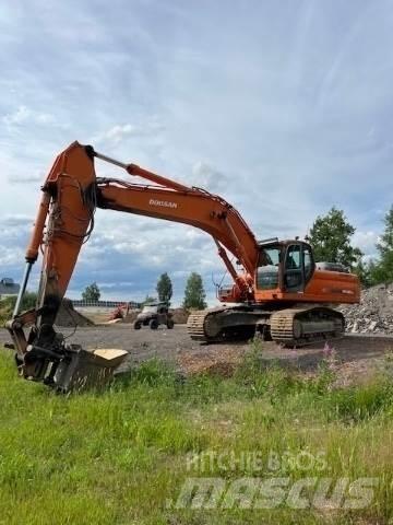 Doosan DX420LC Bagri goseničarji