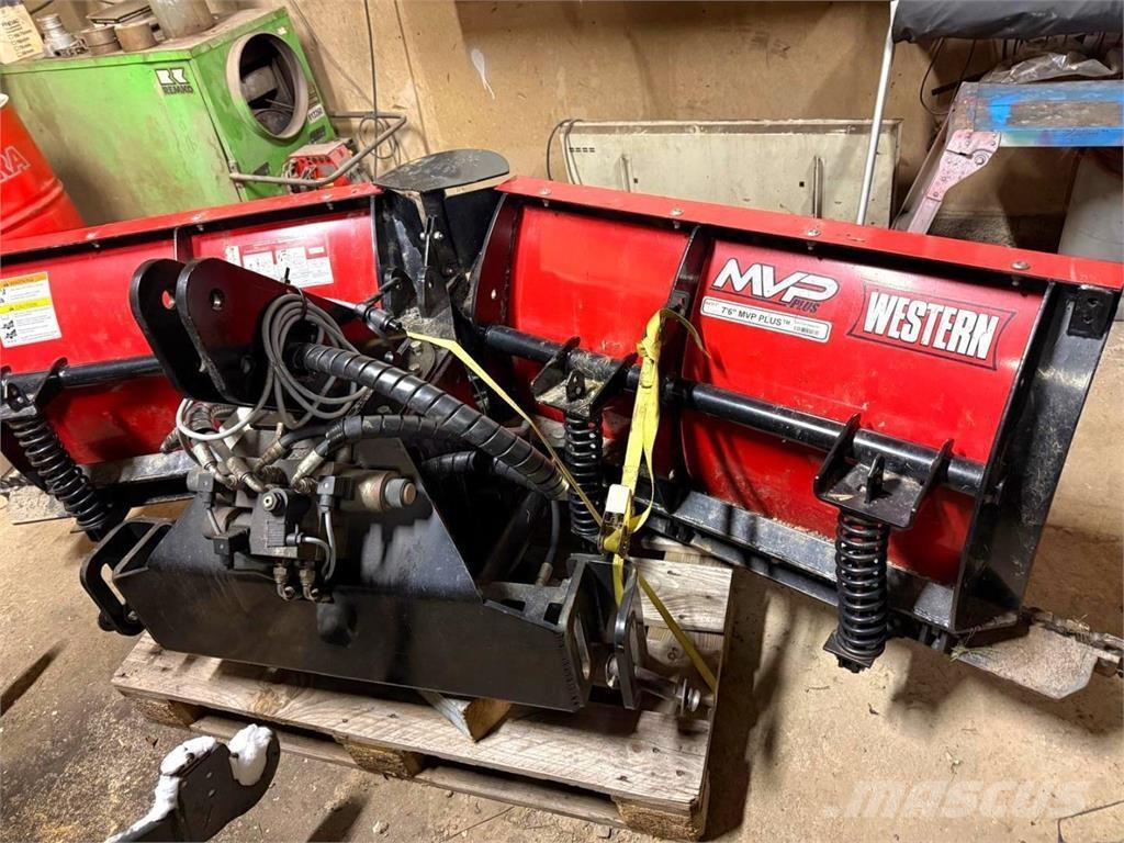 Hilltip Aura Snežne deske in plugi