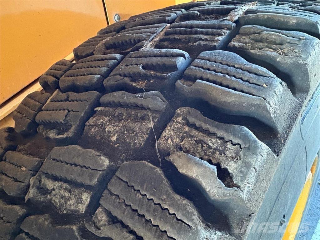 Hyundai HL 757-9 Kolesni nakladalci