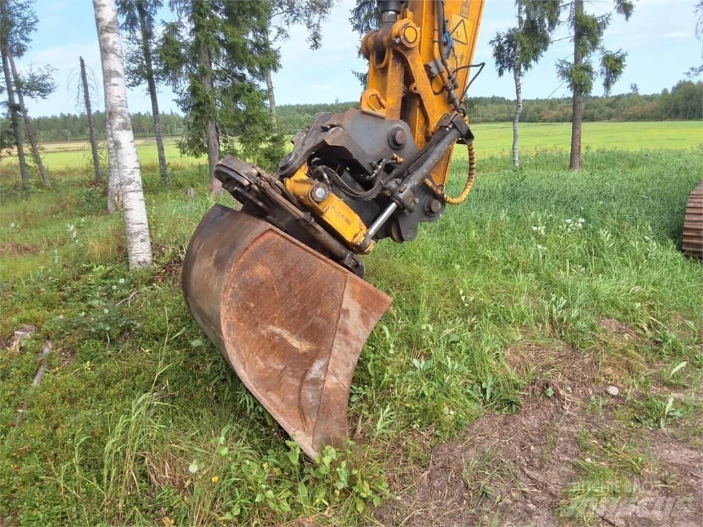 JCB 210 LCT4 Bagri goseničarji