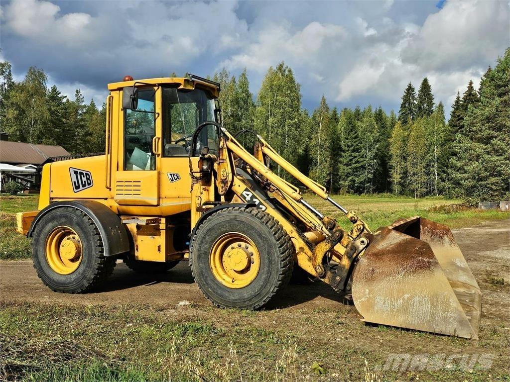 JCB 411 Kolesni nakladalci