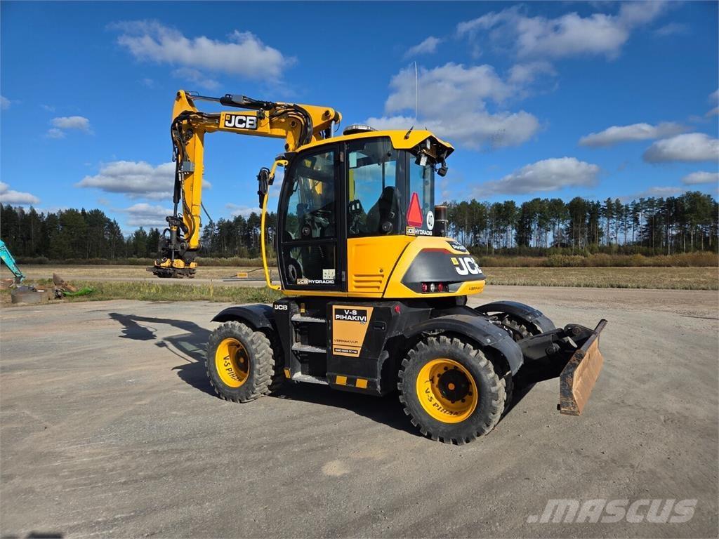 JCB Hydradig 110W Bagri na kolesih