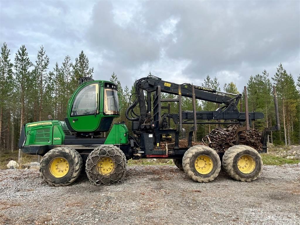 John Deere 1010E Forwarderji