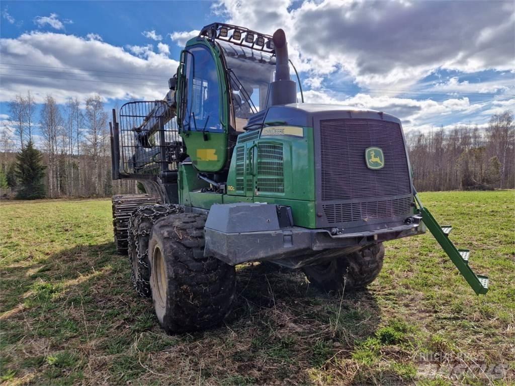 John Deere 1110G Forwarderji