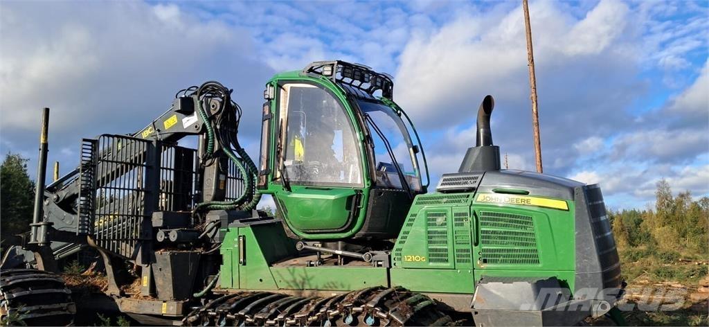 John Deere 1210G Forwarderji