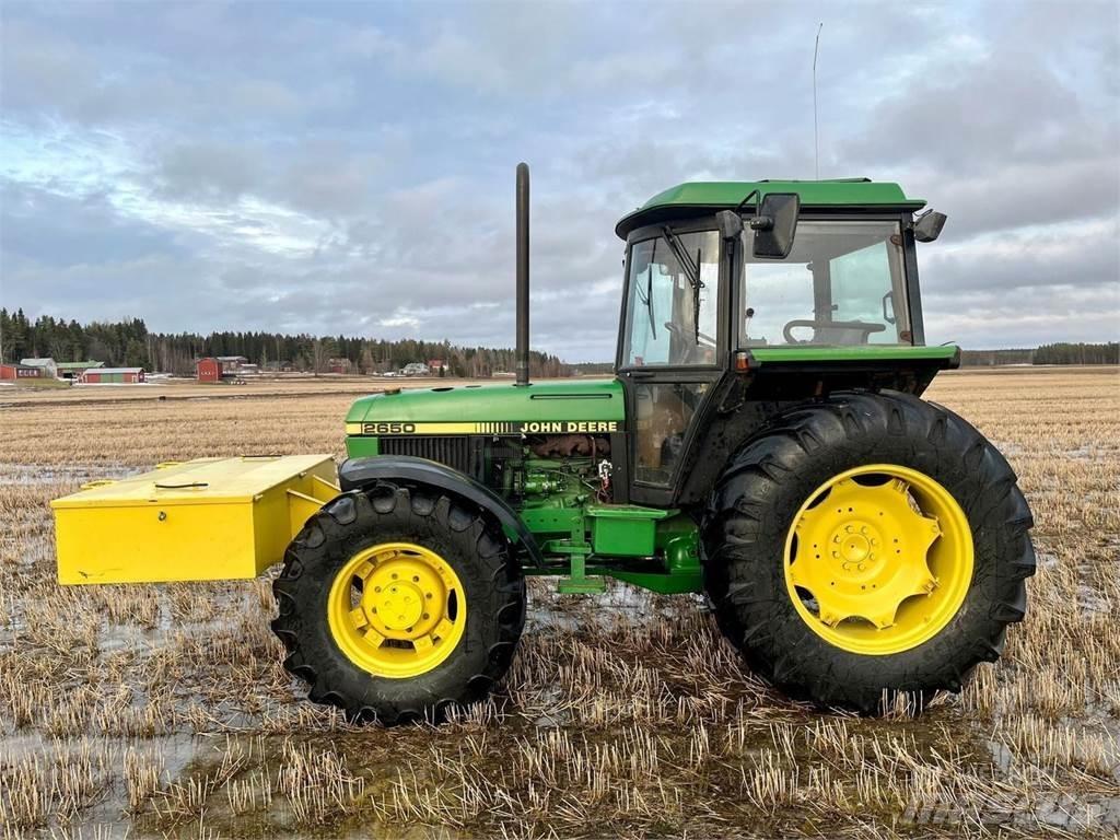 John Deere 2650 Traktorji