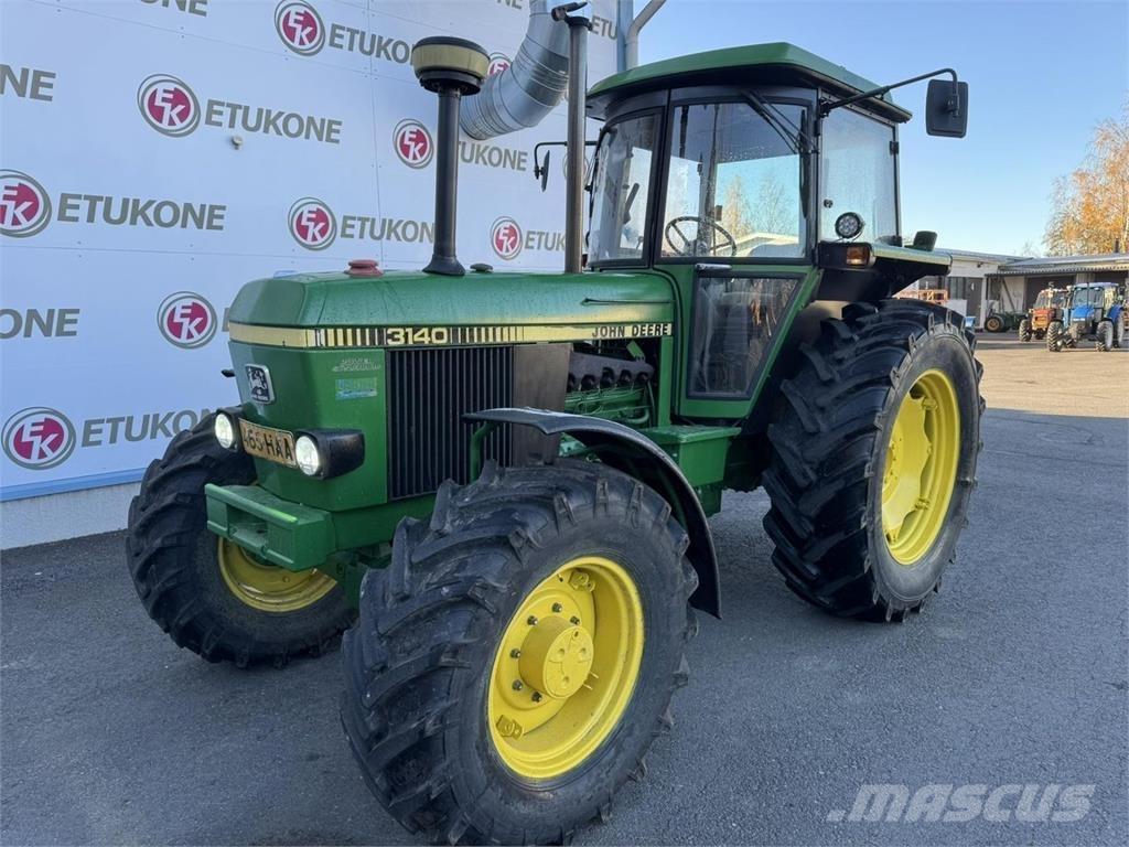 John Deere 3140 Traktorji