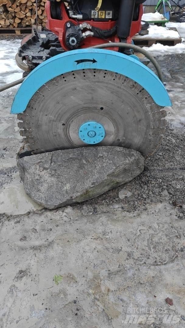  KAIVINKONE SAHA Klešče