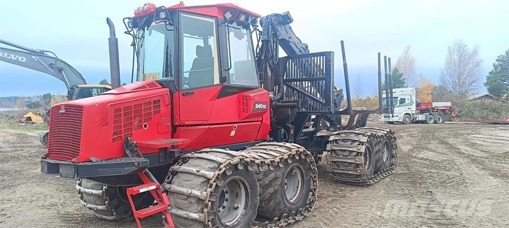 Komatsu 840 TX Forwarderji
