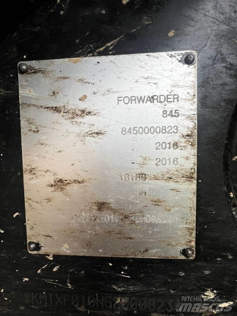 Komatsu 845 Forwarderji