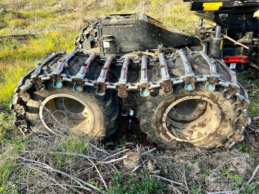 Komatsu 901XC Harvesterji