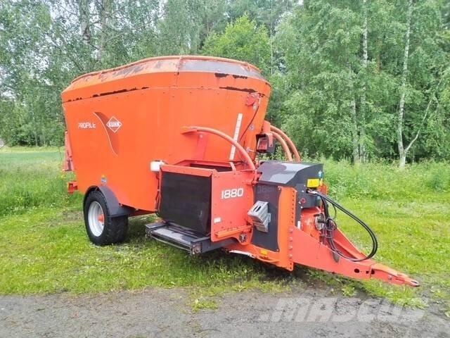 Kuhn Profile 1880 Ostali stroji in oprema za živino