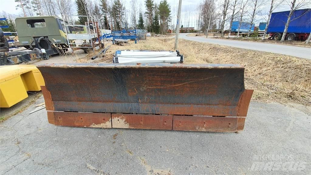  Lana hydraulinen Drugi stroji za cesto in sneg