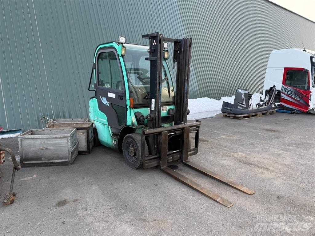 Mitsubishi FD20N Dizelski viličarji