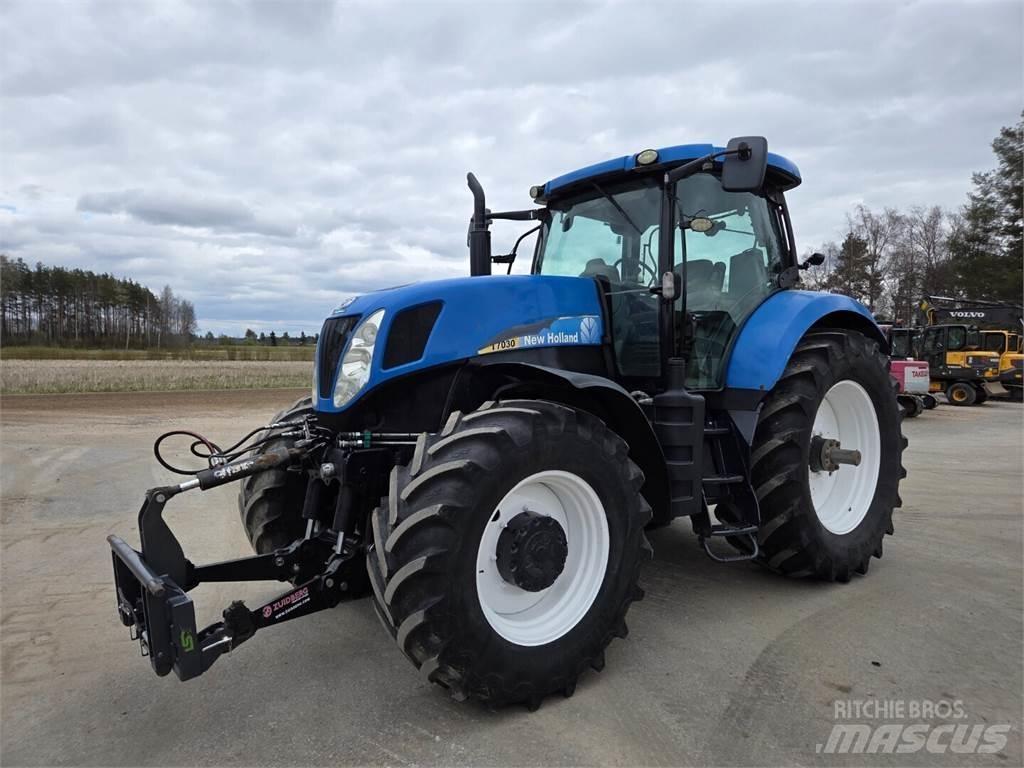 New Holland T7030 Traktorji
