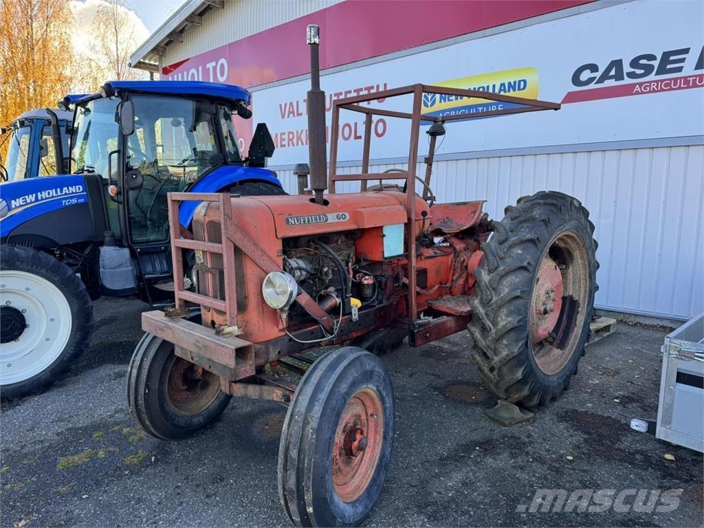 Nuffield 460 Traktorji