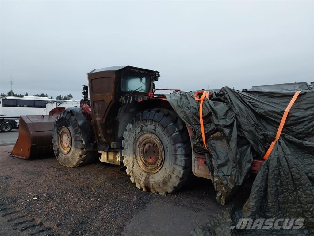 Sandvik TORO 517 Kolesni nakladalci