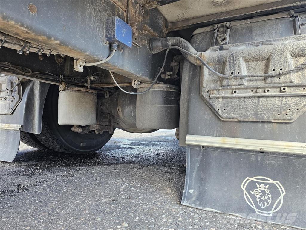 Scania P270 4X2 Tovornjaki zabojniki