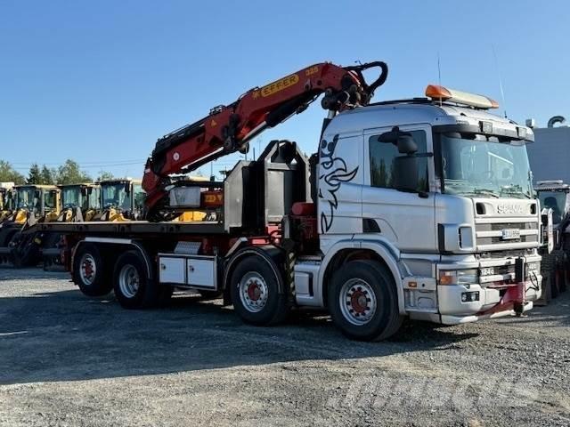 Scania R124G Tovornjaki z žerjavom