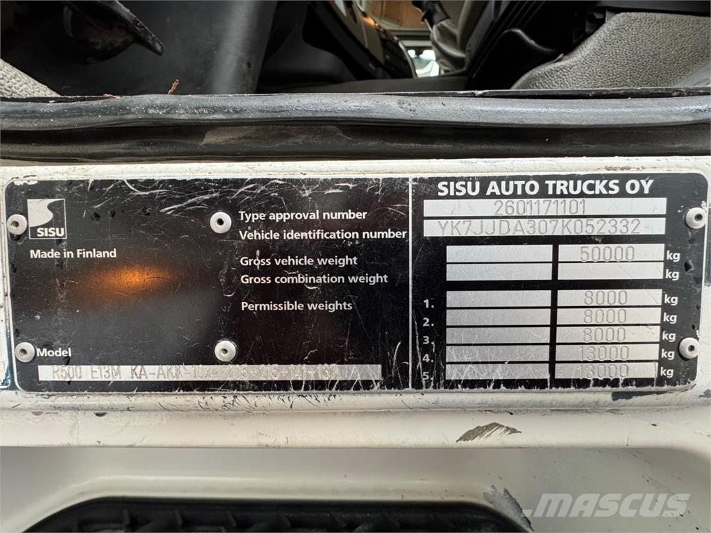 Sisu R500 10x4 Tovornjaki za prevoz gozdnih strojev