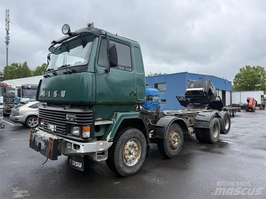 Sisu Sm332 8x2 Tovornjaki-šasije