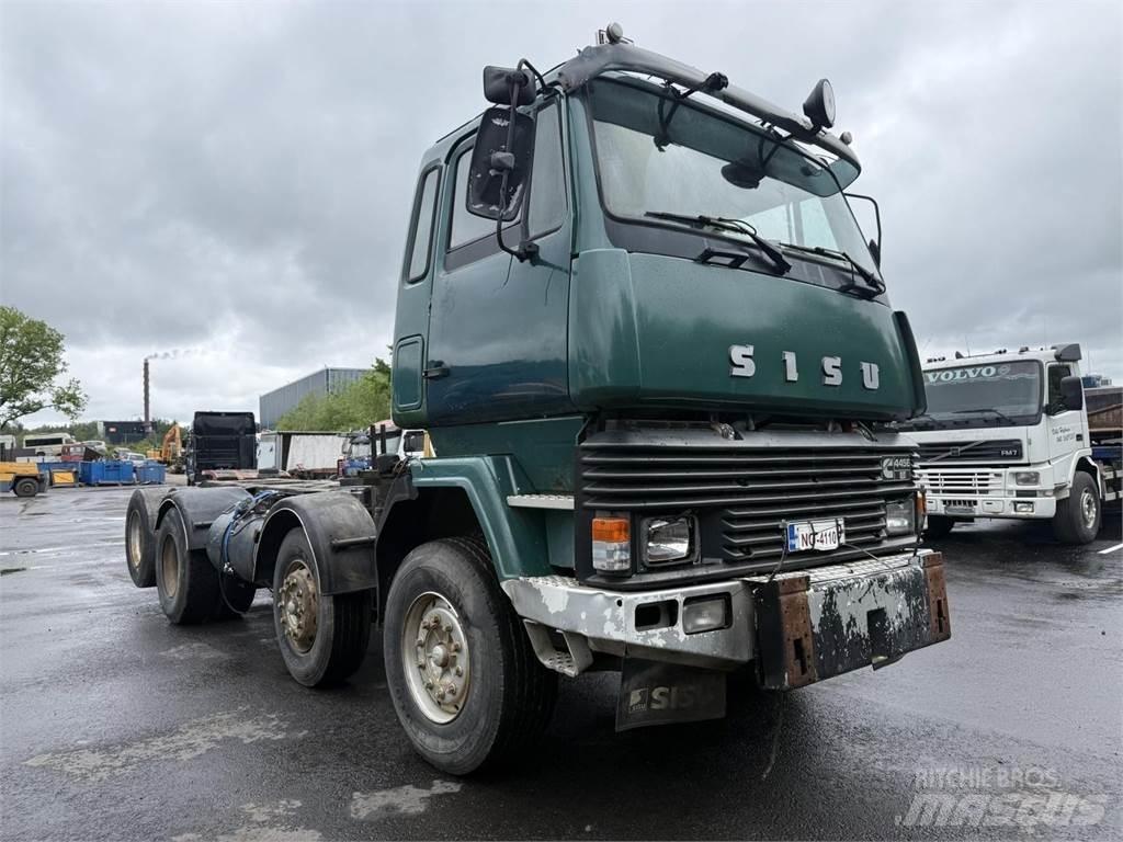 Sisu Sm332 8x2 Tovornjaki-šasije